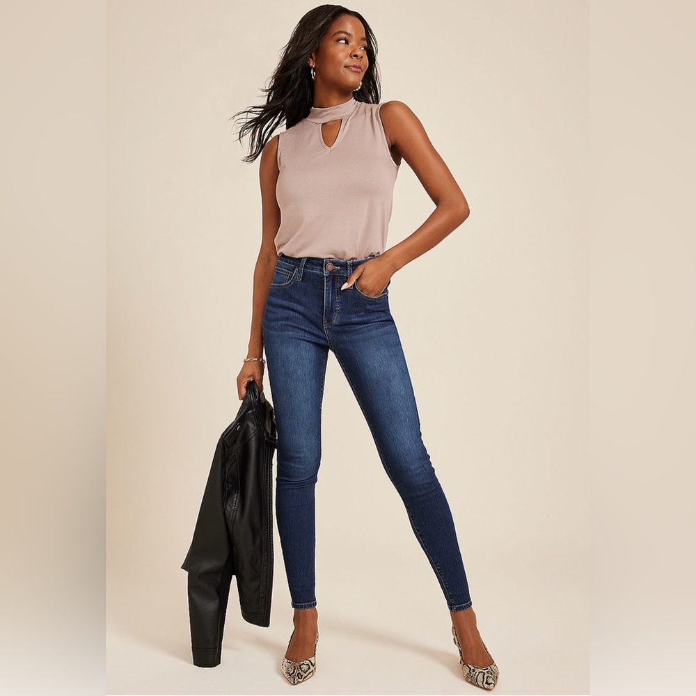 NWT Maurice’s Everflex High Rise Super Skinny Jean- Black, 12
